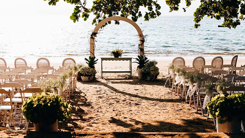 Espaço para casamento na praia
