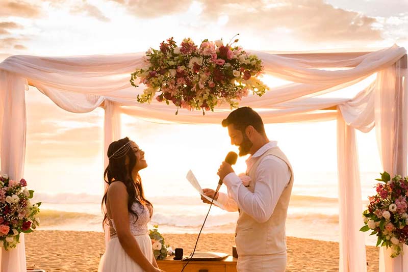 Hellen Nogueira Assessoria de casamento na praia